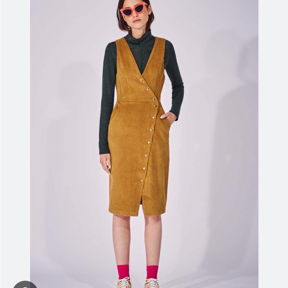 Eve Gravel Delirium Sepia V-Neck Button-Front Pinafore Dress